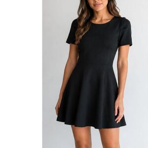 Six Crisp Days black dress - Small -  new without out tags